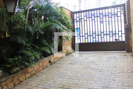 Casa à venda com 380m², 4 quartos e 4 vagasGaragem