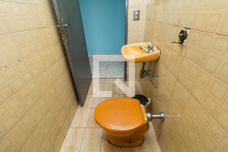 Casa à venda com 199m², 2 quartos e 10 vagas Casa à venda com 199m², 2 quartos e 10 vagasBanheiro 1