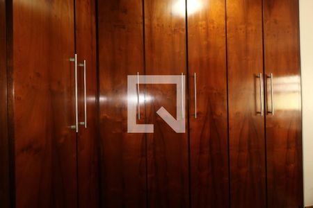 Casa à venda com 300m², 4 quartos e 4 vagasCloset da Suíte