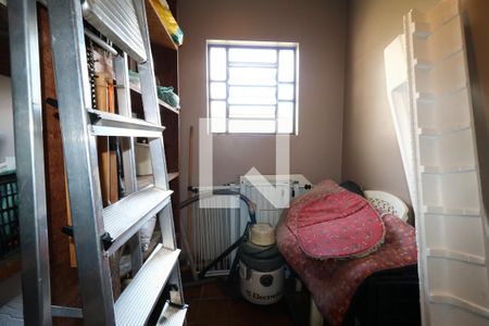 Casa à venda com 300m², 4 quartos e 4 vagasQuarto de Serviço