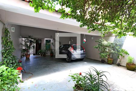 Casa à venda com 300m², 4 quartos e 4 vagasGaragem