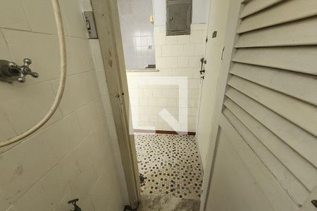 Apartamento à venda com 98m², 3 quartos e sem vaga Apartamento à venda com 98m², 3 quartos e sem vagaBanheiro de serviço