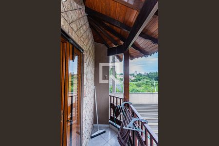 Casa para alugar com 243m², 3 quartos e 6 vagas Casa para alugar com 243m², 3 quartos e 6 vagasVaranda Quarto 2