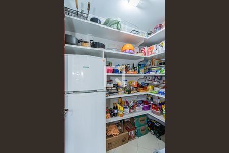 Casa para alugar com 243m², 3 quartos e 6 vagas Casa para alugar com 243m², 3 quartos e 6 vagasDespensa