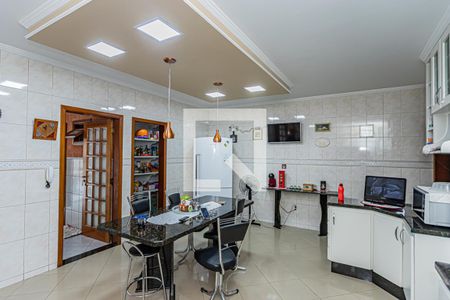 Casa para alugar com 243m², 3 quartos e 6 vagas Casa para alugar com 243m², 3 quartos e 6 vagasCozinha