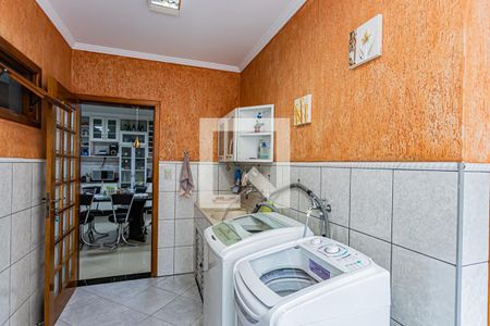 Casa para alugar com 243m², 3 quartos e 6 vagas Casa para alugar com 243m², 3 quartos e 6 vagasÁrea de serviço