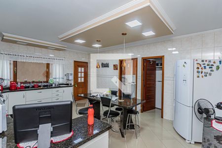 Casa para alugar com 243m², 3 quartos e 6 vagas Casa para alugar com 243m², 3 quartos e 6 vagasCozinha