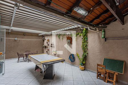 Casa para alugar com 243m², 3 quartos e 6 vagas Casa para alugar com 243m², 3 quartos e 6 vagasQuintal e churrasqueira