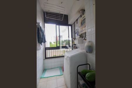 Apartamento à venda com 141m², 4 quartos e 2 vagas Apartamento à venda com 141m², 4 quartos e 2 vagasÁrea de Serviço