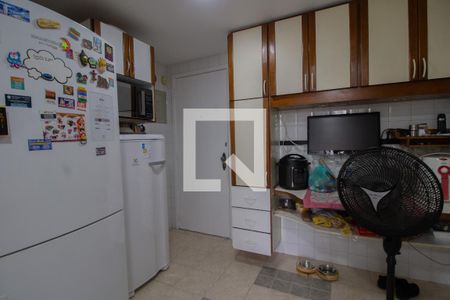 Apartamento à venda com 141m², 4 quartos e 2 vagas Apartamento à venda com 141m², 4 quartos e 2 vagasCozinha
