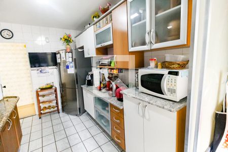 Apartamento à venda com 85m², 3 quartos e 2 vagas Apartamento à venda com 85m², 3 quartos e 2 vagasCozinha - Armários