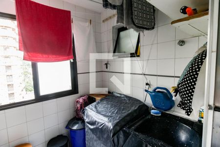 Apartamento à venda com 85m², 3 quartos e 2 vagas Apartamento à venda com 85m², 3 quartos e 2 vagasDetalhe da area de serviço