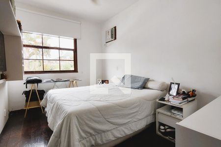 Casa de condomínio à venda com 169m², 4 quartos e 2 vagasQuarto 1 - Suíte 