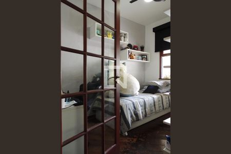 Casa de condomínio à venda com 169m², 4 quartos e 2 vagasQuarto 4 - Armários