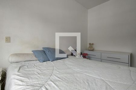 Casa de condomínio à venda com 169m², 4 quartos e 2 vagasQuarto 1 - Suíte 