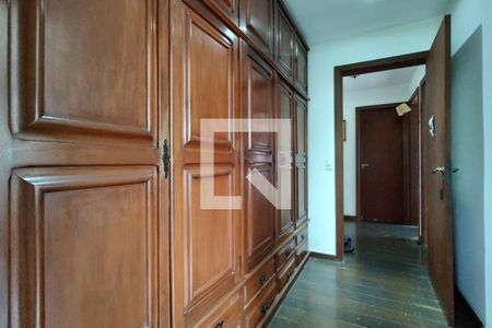 Casa de condomínio à venda com 169m², 4 quartos e 2 vagasCloset da suíte 1