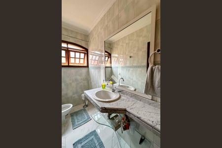 Casa à venda com 340m², 3 quartos e 4 vagasLavabo