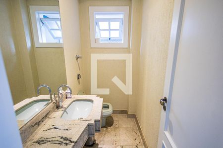 Lavabo de casa de condomínio para alugar com 4 quartos, 357m² em Paquetá, Belo Horizonte
