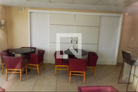 Apartamento à venda com 58m², 2 quartos e 1 vaga Apartamento à venda com 58m², 2 quartos e 1 vagaÁrea comum - Salão de festas