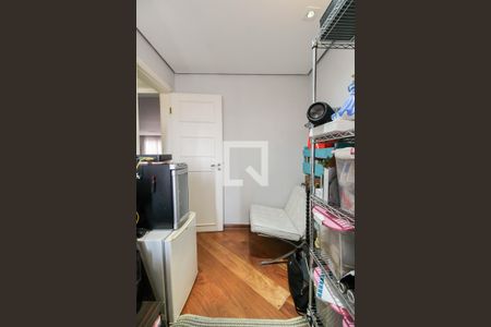 Apartamento à venda com 164m², 3 quartos e 2 vagas Apartamento à venda com 164m², 3 quartos e 2 vagasEscritório