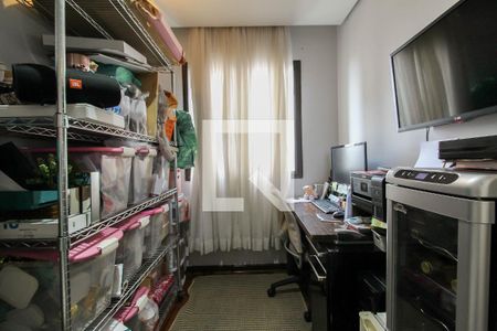 Apartamento à venda com 164m², 3 quartos e 2 vagas Apartamento à venda com 164m², 3 quartos e 2 vagasEscritório