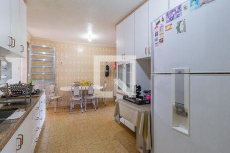 Casa à venda com 181m², 4 quartos e 2 vagas Casa à venda com 181m², 4 quartos e 2 vagasCozinha