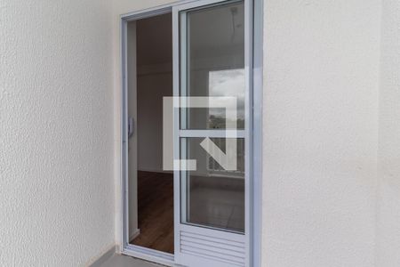 Apartamento à venda com 37m², 2 quartos e sem vaga Apartamento à venda com 37m², 2 quartos e sem vagaVaranda