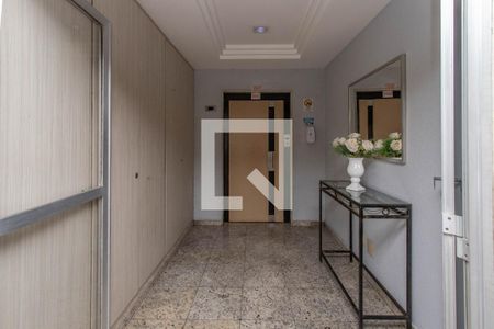 Apartamento para alugar com 56m², 2 quartos e 1 vaga Apartamento para alugar com 56m², 2 quartos e 1 vagaÁrea comum - Hall social