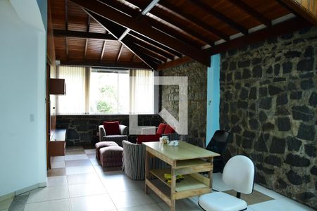 Sala de casa para alugar com 3 quartos, 258m² em Horizontal Park, Cotia