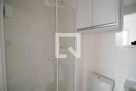 Banheiro de apartamento para alugar com 2 quartos, 32m² em Parque Vitória, São Paulo