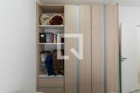 Casa à venda com 450m², 2 quartos e 3 vagasQuarto 2 (Suíte 2)