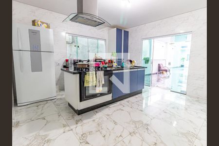Casa à venda com 299m², 5 quartos e 4 vagas Casa à venda com 299m², 5 quartos e 4 vagasCozinha