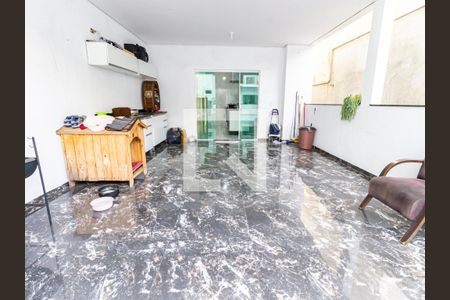 Casa à venda com 299m², 5 quartos e 4 vagas Casa à venda com 299m², 5 quartos e 4 vagasÁrea gourmet