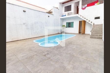 Casa à venda com 299m², 5 quartos e 4 vagas Casa à venda com 299m², 5 quartos e 4 vagasPiscina e Quintal