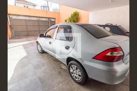 Casa à venda com 299m², 5 quartos e 4 vagas Casa à venda com 299m², 5 quartos e 4 vagasGaragem