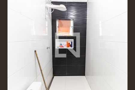 Casa à venda com 299m², 5 quartos e 4 vagas Casa à venda com 299m², 5 quartos e 4 vagasBanheiro da Suíte 3