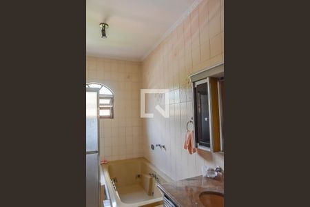 Casa à venda com 540m², 4 quartos e 10 vagas Casa à venda com 540m², 4 quartos e 10 vagasBanheiro da Suíte