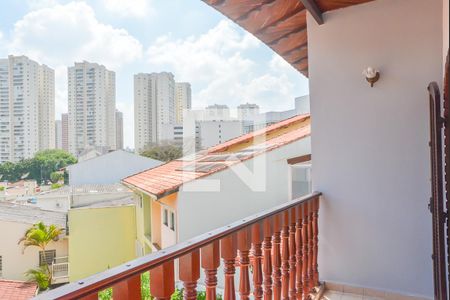 Casa à venda com 540m², 4 quartos e 10 vagas Casa à venda com 540m², 4 quartos e 10 vagasSacada