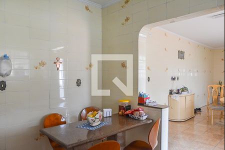 Casa à venda com 540m², 4 quartos e 10 vagas Casa à venda com 540m², 4 quartos e 10 vagasCozinha