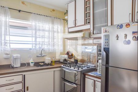 Casa à venda com 540m², 4 quartos e 10 vagas Casa à venda com 540m², 4 quartos e 10 vagasCozinha