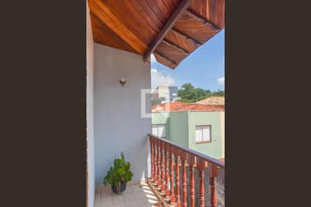 Casa à venda com 540m², 4 quartos e 10 vagas Casa à venda com 540m², 4 quartos e 10 vagasSacada