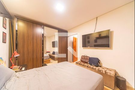 Casa à venda com 320m², 5 quartos e 2 vagasQuarto 5