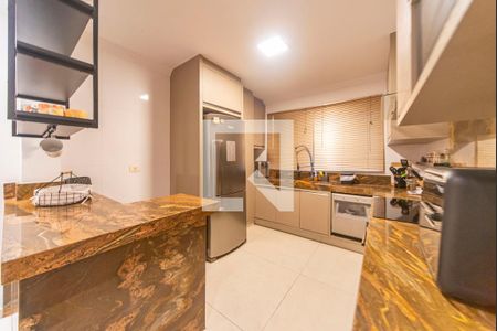 Casa à venda com 320m², 5 quartos e 2 vagasCozinha