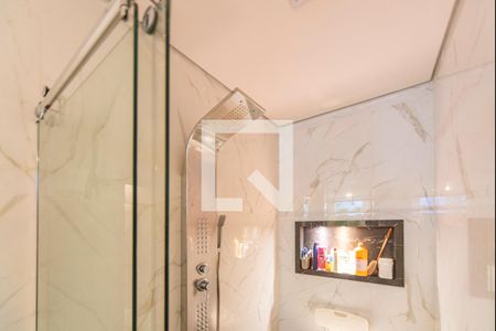 Casa à venda com 320m², 5 quartos e 2 vagasBanheiro do Quarto 1