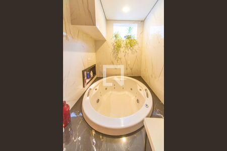 Casa à venda com 320m², 5 quartos e 2 vagasBanheiro do Quarto 1