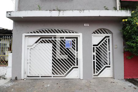 Casa à venda com 225m², 3 quartos e 1 vagaFachada