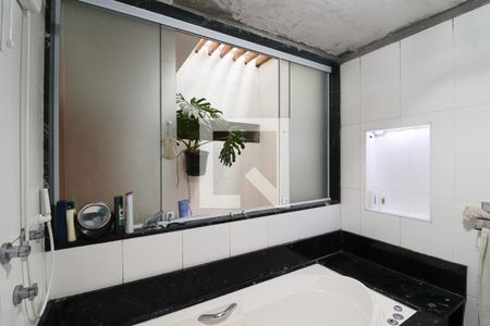 Casa à venda com 225m², 3 quartos e 1 vagaBanheiro da Suíte 2