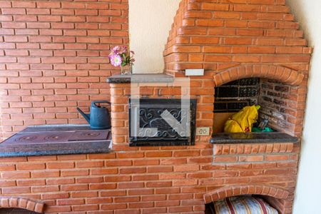 Casa à venda com 232m², 4 quartos e 5 vagasQuintal