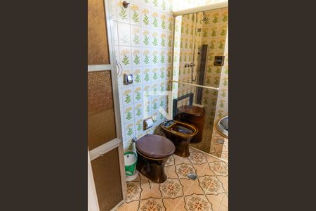 Casa à venda com 232m², 4 quartos e 5 vagasBanheiro da Suíte