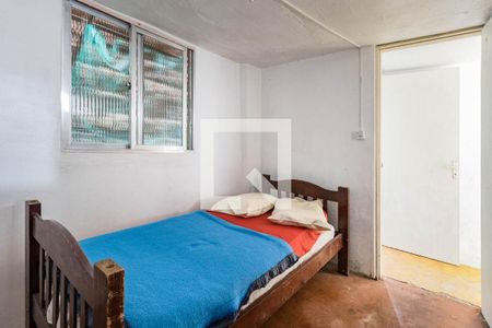 Dormitório de apartamento para alugar com 1 quarto, 60m² em Rubem Berta, Porto Alegre
